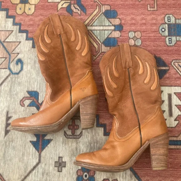 Women’s western Frye boots size 8 - Picture 2 of 6